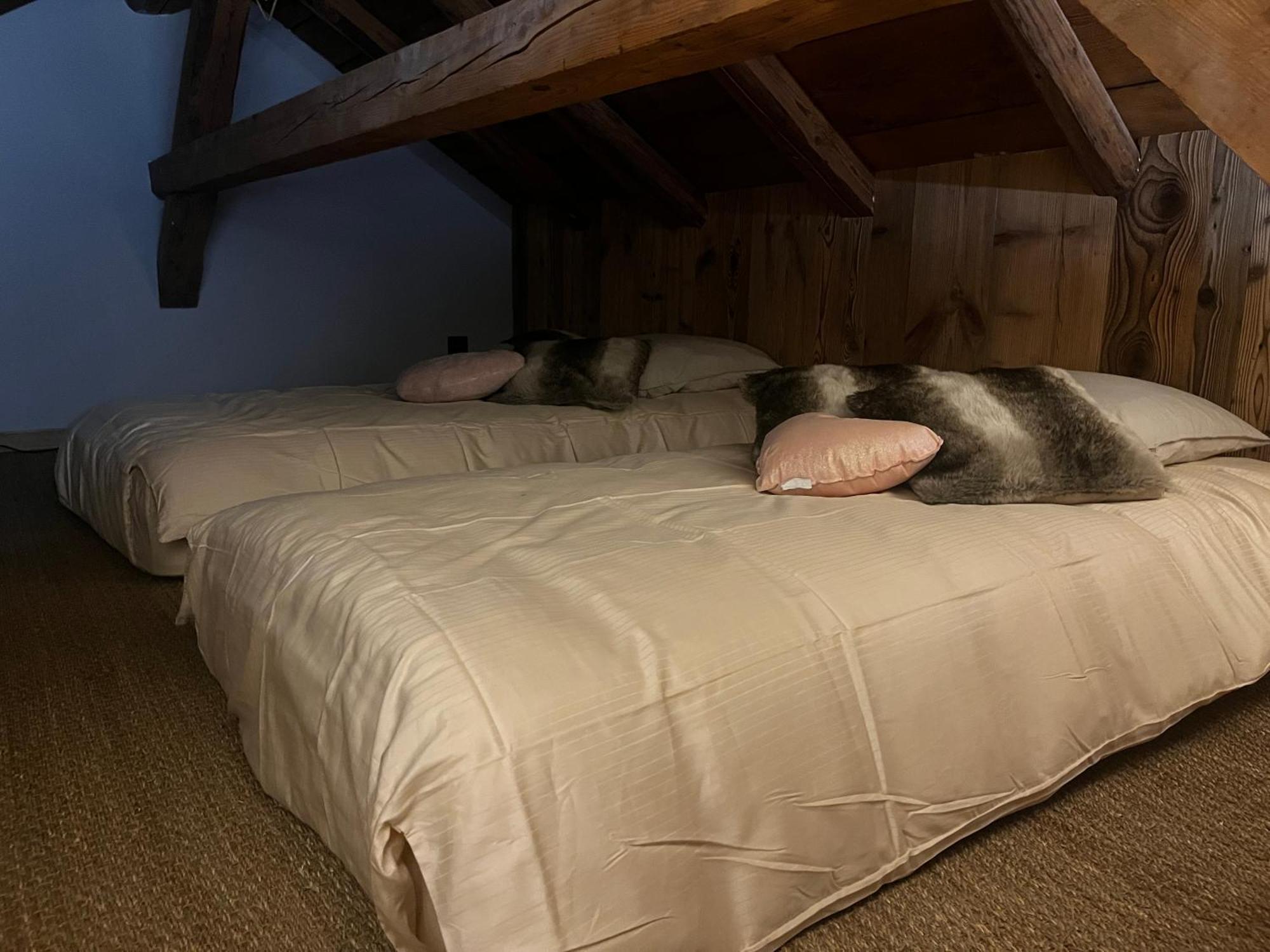 ג'רארדמר Stone Lake Luxury Lodge מראה חיצוני תמונה